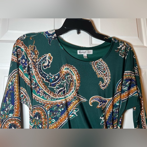 Robbie Bee Woman’s Wrap Dress Size PS Green Paisley Textured 3/4 Sleeves NWT - Picture 4 of 7